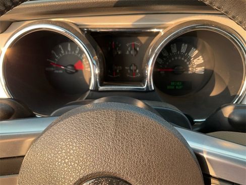 Used 2006 Ford Mustang GT image 25