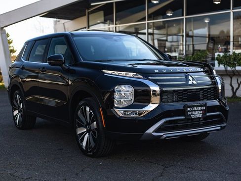 New 2026 Mitsubishi Outlander SE AWD/4WD image 7