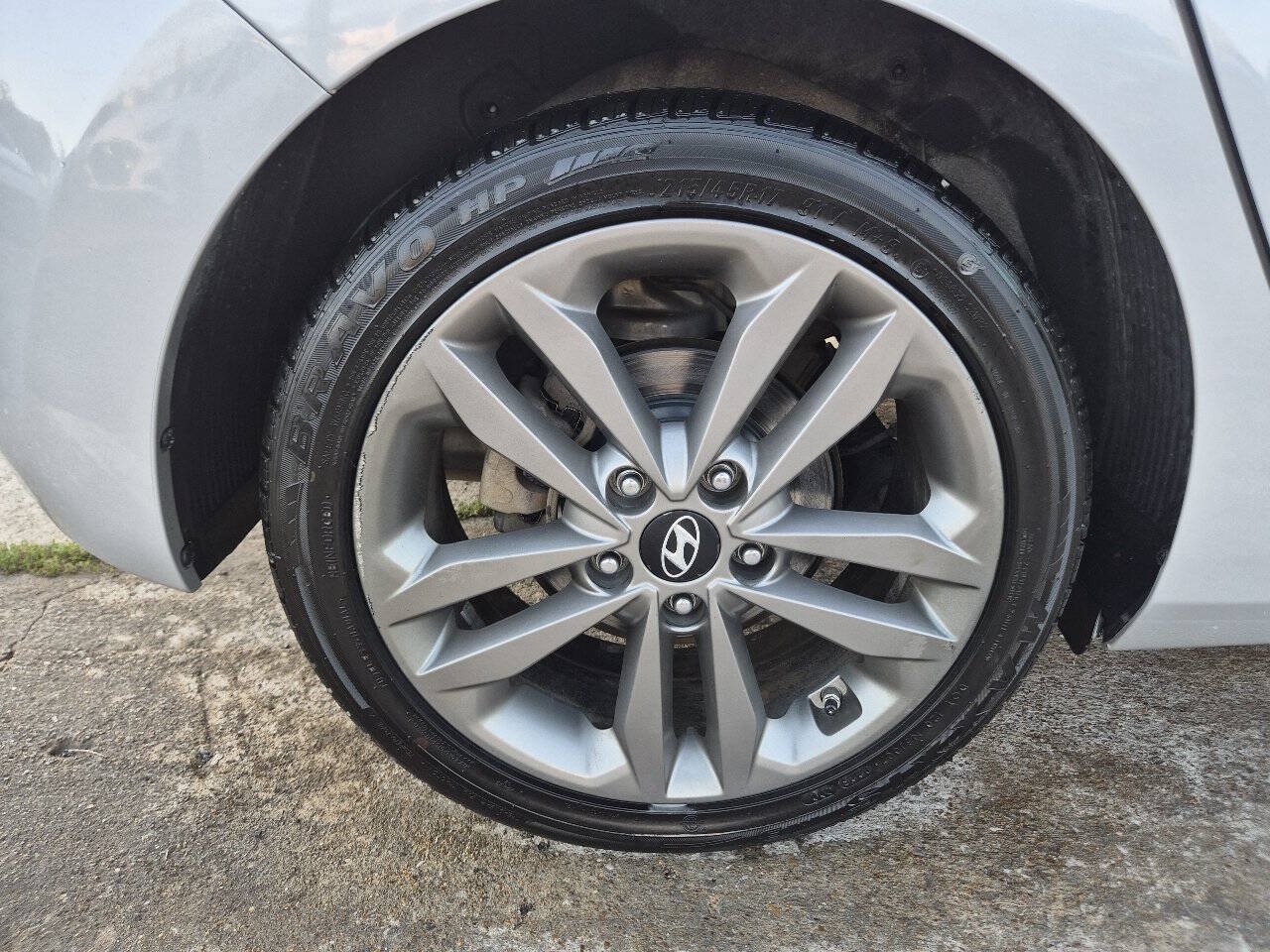 Used 2016 Hyundai Elantra GT w/ Option Group 02 FWD image 18