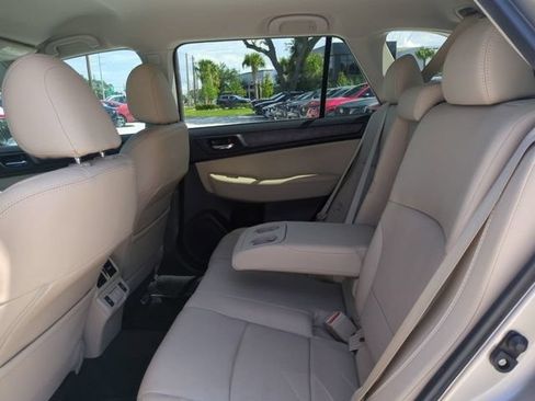 Used 2019 Subaru Outback 2.5i Limited w/ Popular Package #2 AWD/4WD image 17
