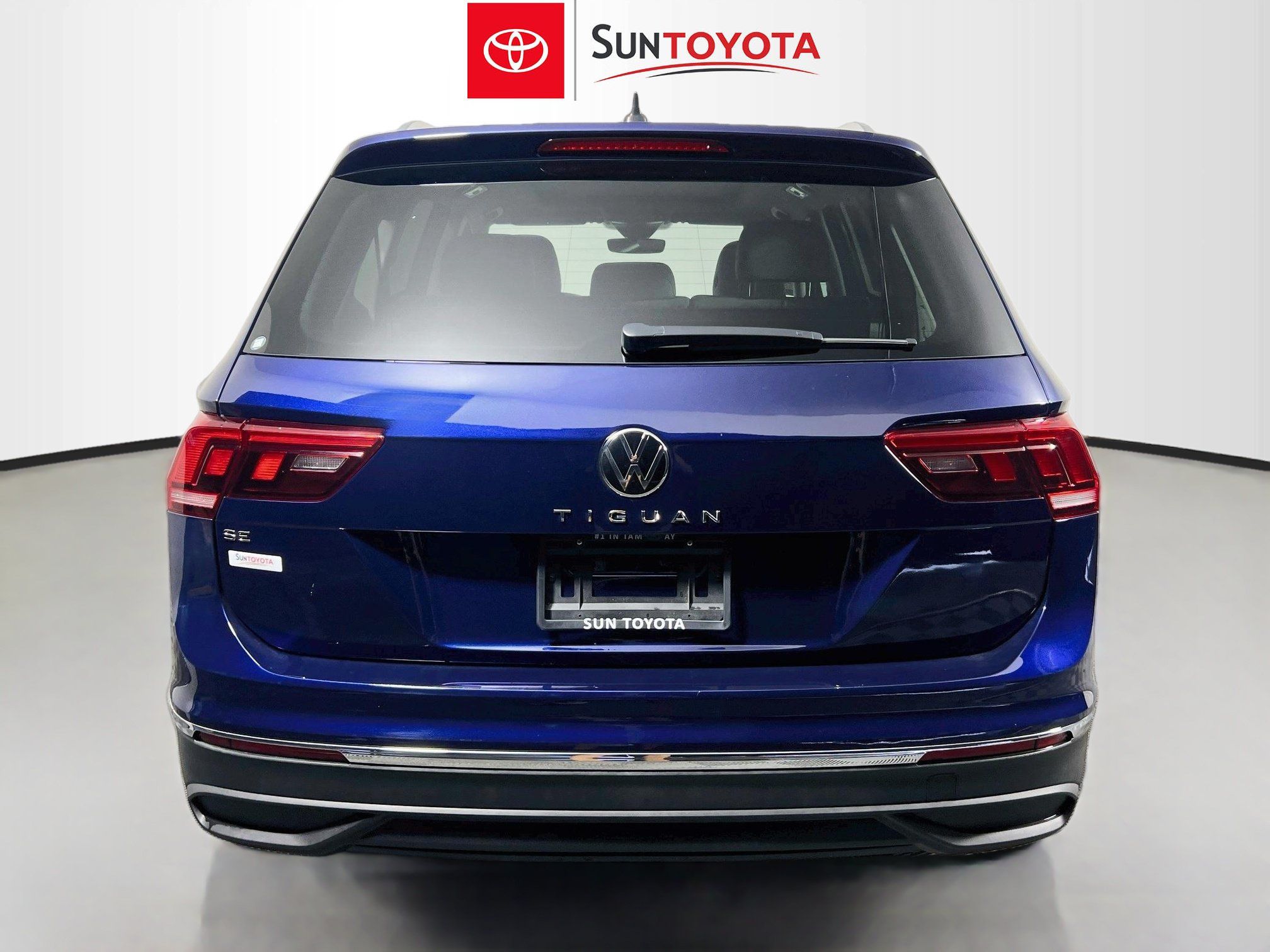 Used 2024 Volkswagen Tiguan SE FWD image 5