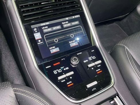 Certified 2020 Porsche Panamera image 26