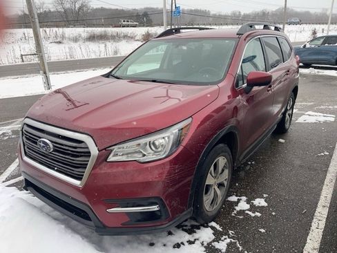 Used 2021 Subaru Ascent Premium w/ Convenience Package image 2