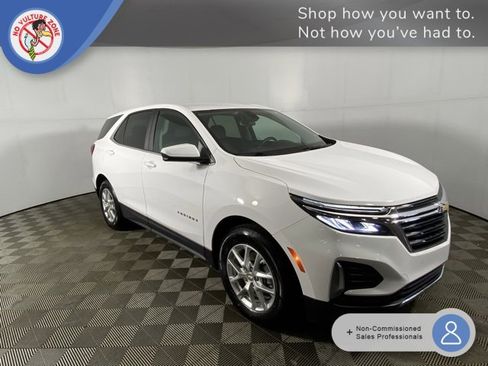 Used 2024 Chevrolet Equinox LT image 1