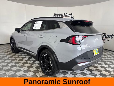 Used 2026 Kia Sportage EX w/ EX Panorama Roof Package FWD image 7