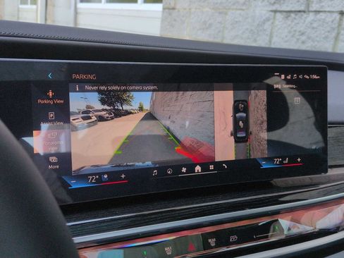 Used 2026 BMW i7 xDrive60 w/ M Sport Package RWD image 32