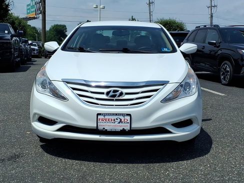 Used 2013 Hyundai Sonata GLS FWD image 2