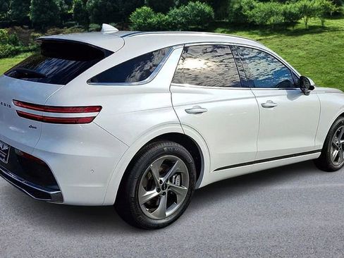 New 2026 Genesis GV70 2.5T Advanced image 8