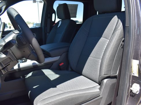 New 2026 RAM 3500 Big Horn AWD/4WD image 15