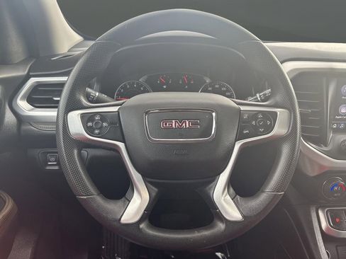 Used 2021 GMC Acadia SLE image 14