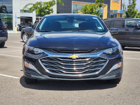Used 2023 Chevrolet Malibu LT image 2