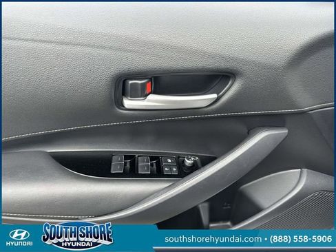 Used 2019 Toyota Corolla SE w/ SE Option Package FWD image 17