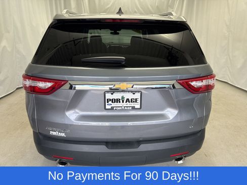 Used 2018 Chevrolet Traverse LT image 3