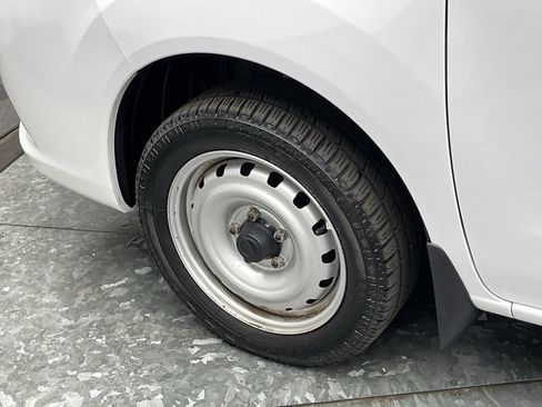 Used 2020 Nissan NV200 S image 22