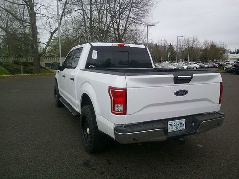 Used 2015 Ford F150 XLT w/ Equipment Group 302A Luxury image 3