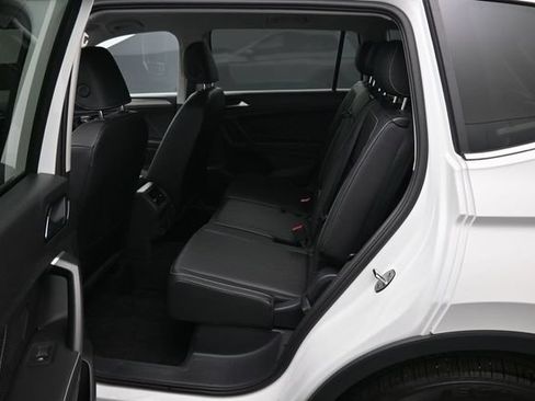 Used 2023 Volkswagen Tiguan SE FWD image 28