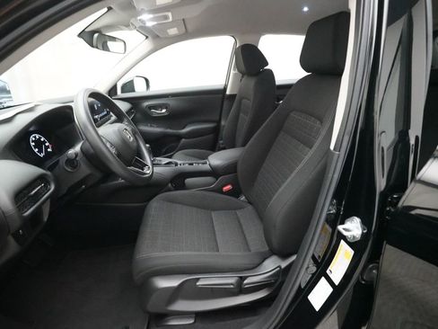 Certified 2024 Honda HR-V LX image 7