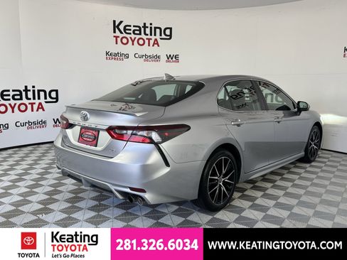 Certified 2024 Toyota Camry SE FWD image 6