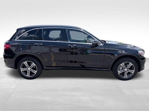 Used 2017 Mercedes-Benz GLC 300 4MATIC image 4