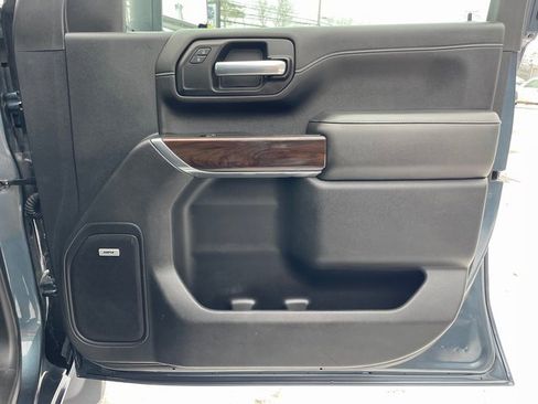 Used 2020 GMC Sierra 2500 SLT w/ SLT Premium Plus Package image 11