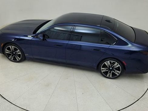 Used 2023 BMW 760i xDrive AWD/4WD image 80