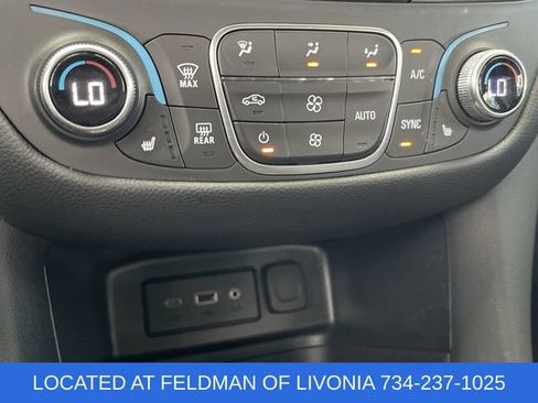 Certified 2024 Chevrolet Equinox LT w/ LPO, Floor Liner Package FWD image 17