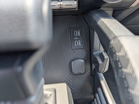 New 2026 Toyota 4Runner SR5 AWD/4WD image 16
