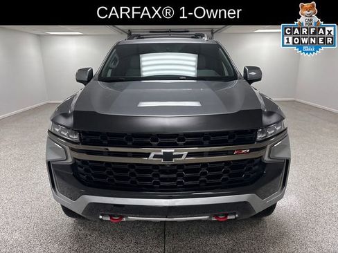 Used 2023 Chevrolet Suburban Z71 w/ Luxury Package image 2