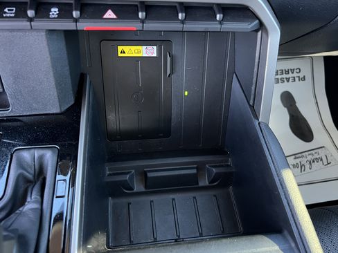 Used 2024 Toyota Tundra Limited image 29