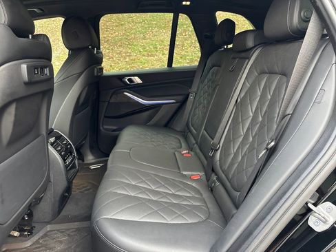 Used 2023 BMW X5 xDrive40i w/ Premium Package image 31