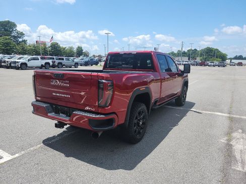 Used 2025 GMC Sierra 2500 AT4 w/ AT4 Premium Plus Package AWD/4WD image 3