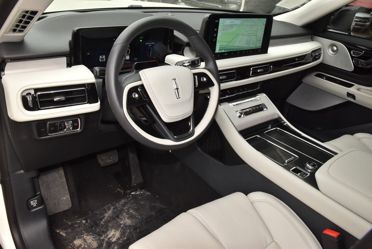 New 2027 Lincoln Aviator Reserve AWD/4WD image 34