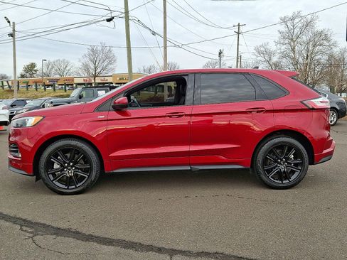 Used 2024 Ford Edge ST-Line w/ Cargo Accessory Package image 7