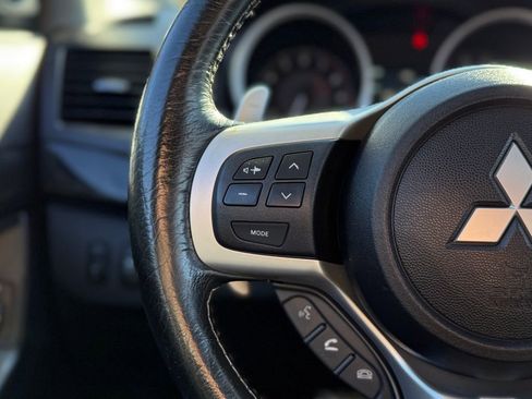 Used 2015 Mitsubishi Lancer Evolution MR image 9