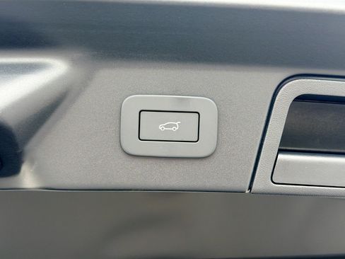 New 2026 Land Rover Range Rover Velar Belgravia AWD/4WD image 15