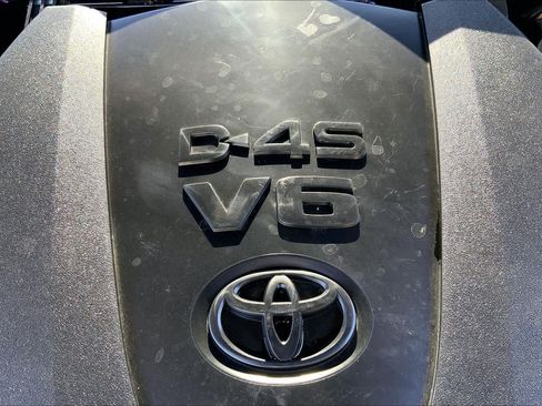 Used 2023 Toyota Tacoma TRD Sport w/ TRD Premium Sport Package AWD/4WD image 33