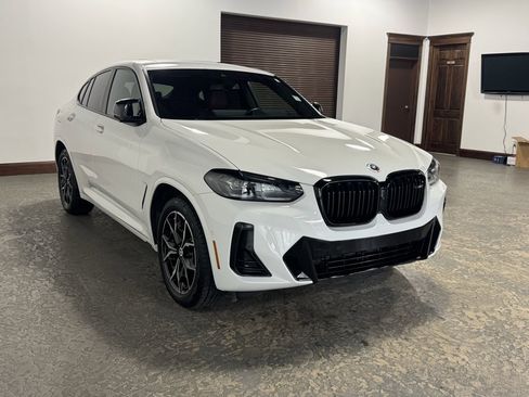 Used 2023 BMW X4 M40i w/ Premium Package image 3