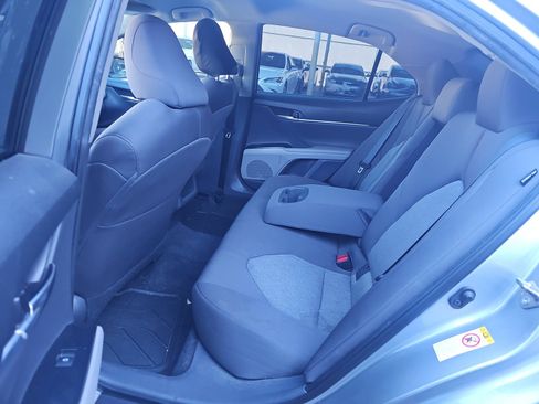 Used 2019 Toyota Camry LE image 12
