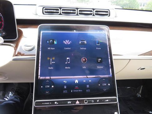 Certified 2023 Mercedes-Benz S 500 4MATIC image 15
