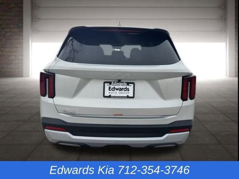 New 2026 Kia Sorento LX image 10
