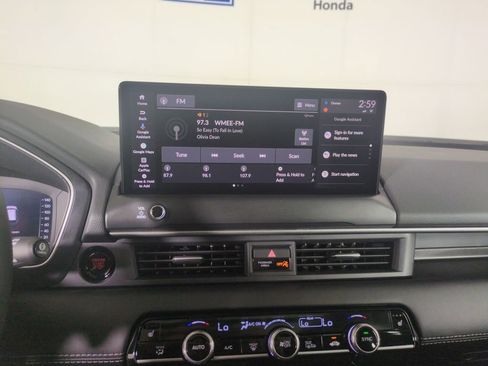New 2026 Honda Pilot Touring image 18