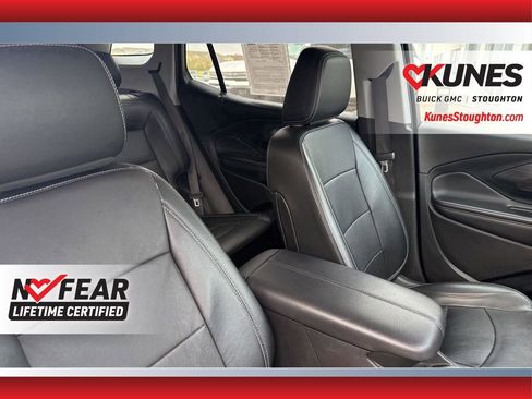 Used 2023 GMC Terrain SLT image 52