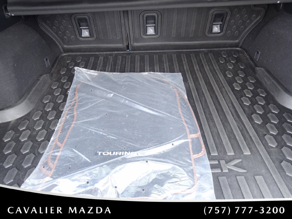 Used 2025 Subaru Outback Touring XT AWD/4WD image 12