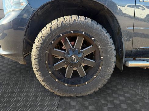 Used 2017 RAM 1500 Express AWD/4WD image 19