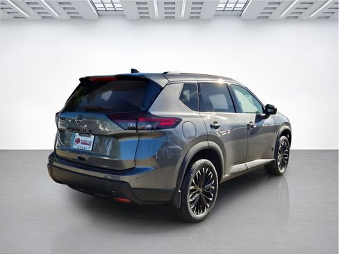 New 2026 Nissan Rogue Dark Armor FWD image 4