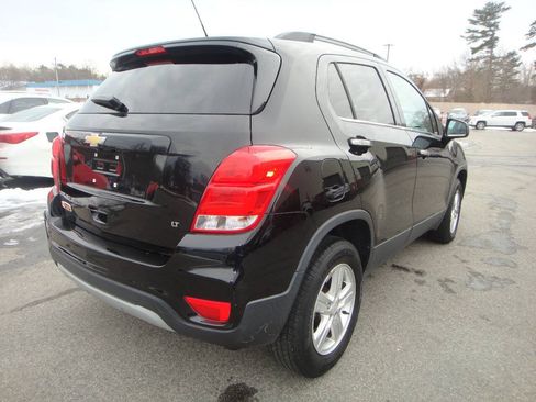 Used 2019 Chevrolet Trax LT w/ LT Convenience Package AWD/4WD image 4