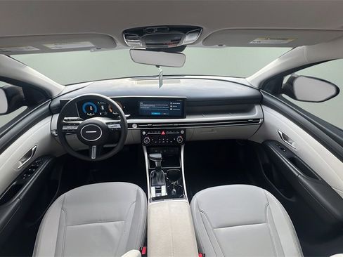 Certified 2025 Hyundai Tucson SEL image 20