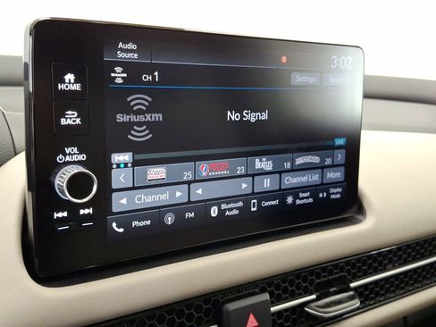 Used 2024 Honda HR-V EX-L image 14