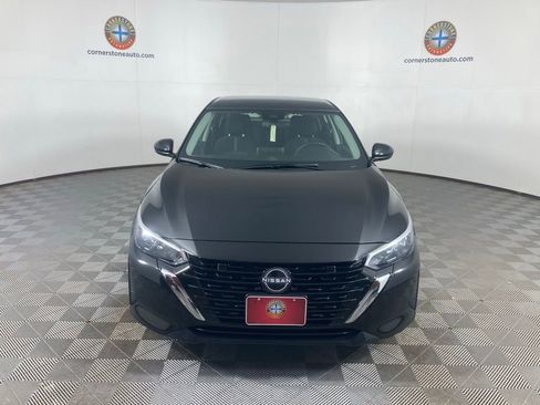 Used 2025 Nissan Sentra SV FWD image 15