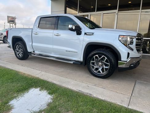 Certified 2026 GMC Sierra 1500 SLT AWD/4WD image 2